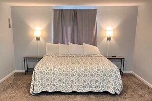 2 bedrooms, desk, free WiFi, bed sheets