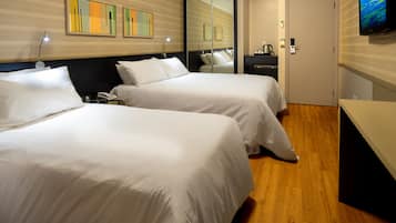 Superior Triplo Família | 1 soveværelse, arbejdsområde til bærbare computere, gratis Wi-Fi