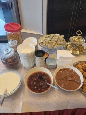 뷔페 아침 식사