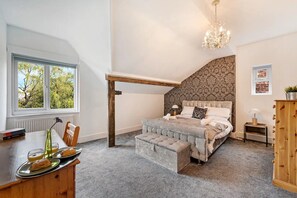 4 chambres, fer et planche à repasser, Wi-Fi gratuit, draps fournis