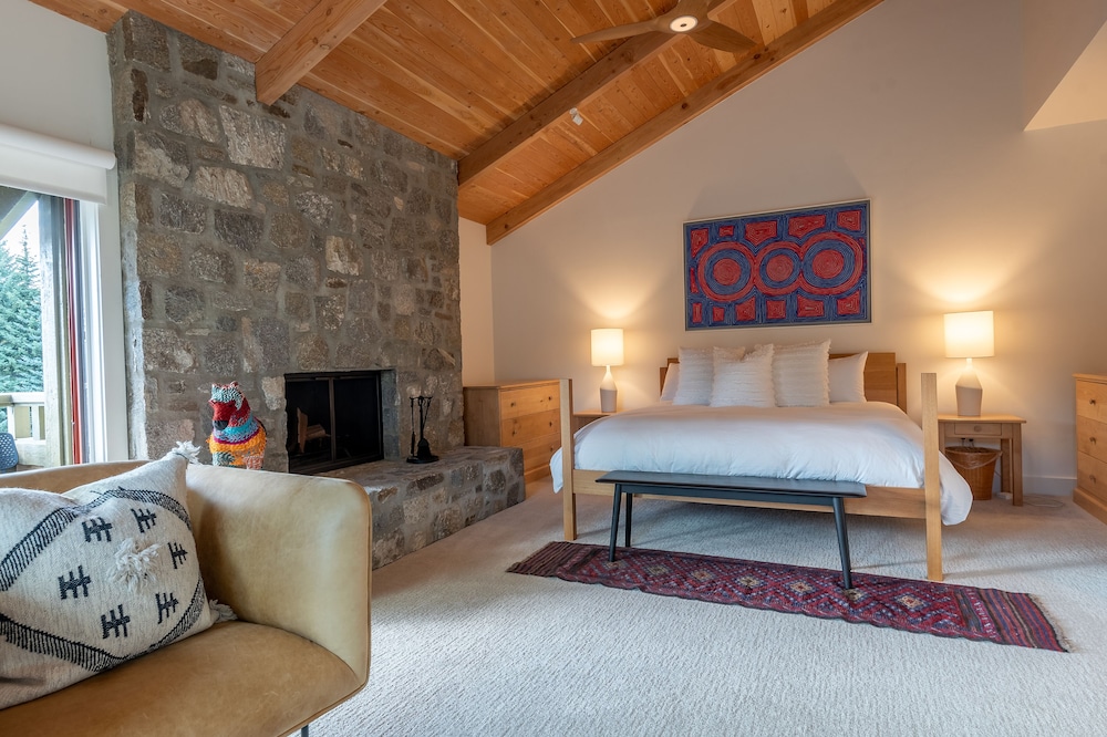 Wildflower Condo 667 New Listing! Luxury Penthouse in Sun Valley Village Elkhorn Vrbo