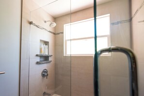 Shower, hair dryer, towels, soap - Serene Vineyard Chateau with Pool, Hot Tub, BBQ (Carmel Valley)