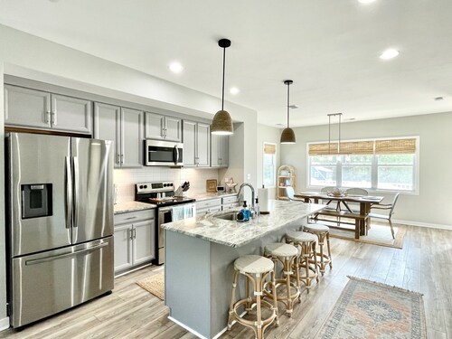 Potomac Paradise - Water views within short walk to Colonial Beach, VA