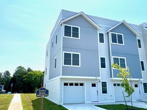 Exterior - Potomac Paradise - Water views within short walk to Colonial Beach, VA (Colonial Beach)