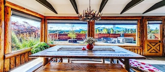 PNW MountainView Lodge