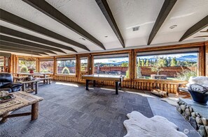 Smart TV, fireplace, video games, DVD player
