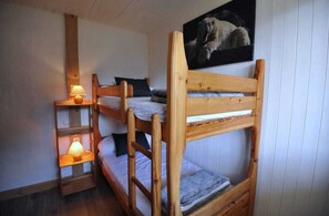 2 Schlafzimmer, Bügeleisen/Bügelbrett, Reisekinderbett, kostenloses WLAN