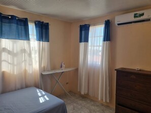 1 makuuhuone, silitysrauta/-lauta, Wi-Fi, vuodevaatteet