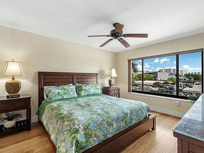 1 bedroom, desk, free WiFi, bed sheets