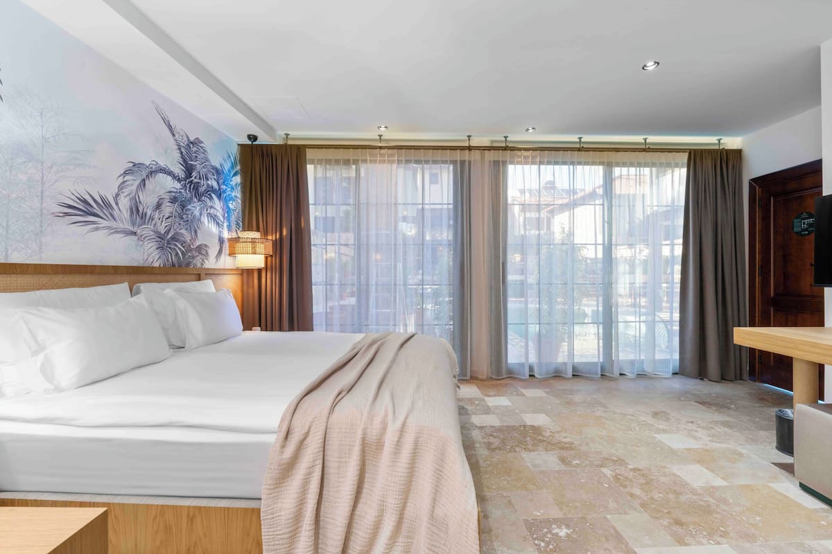 Royal kamer | 1 slaapkamer, luxe beddengoed, een minibar, een kluis op de kamer