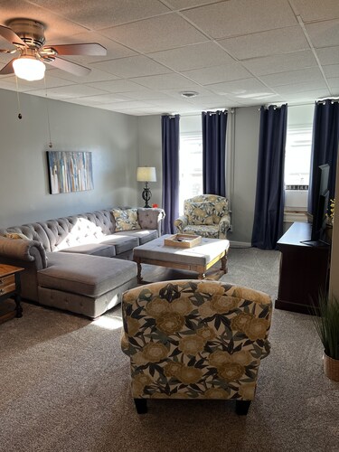 3 Bedroom Apartment Above a Bar in Downtown New Hampton