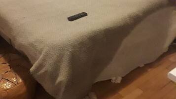 2 slaapkamers, een strijkplank/strijkijzer, wifi, beddengoed