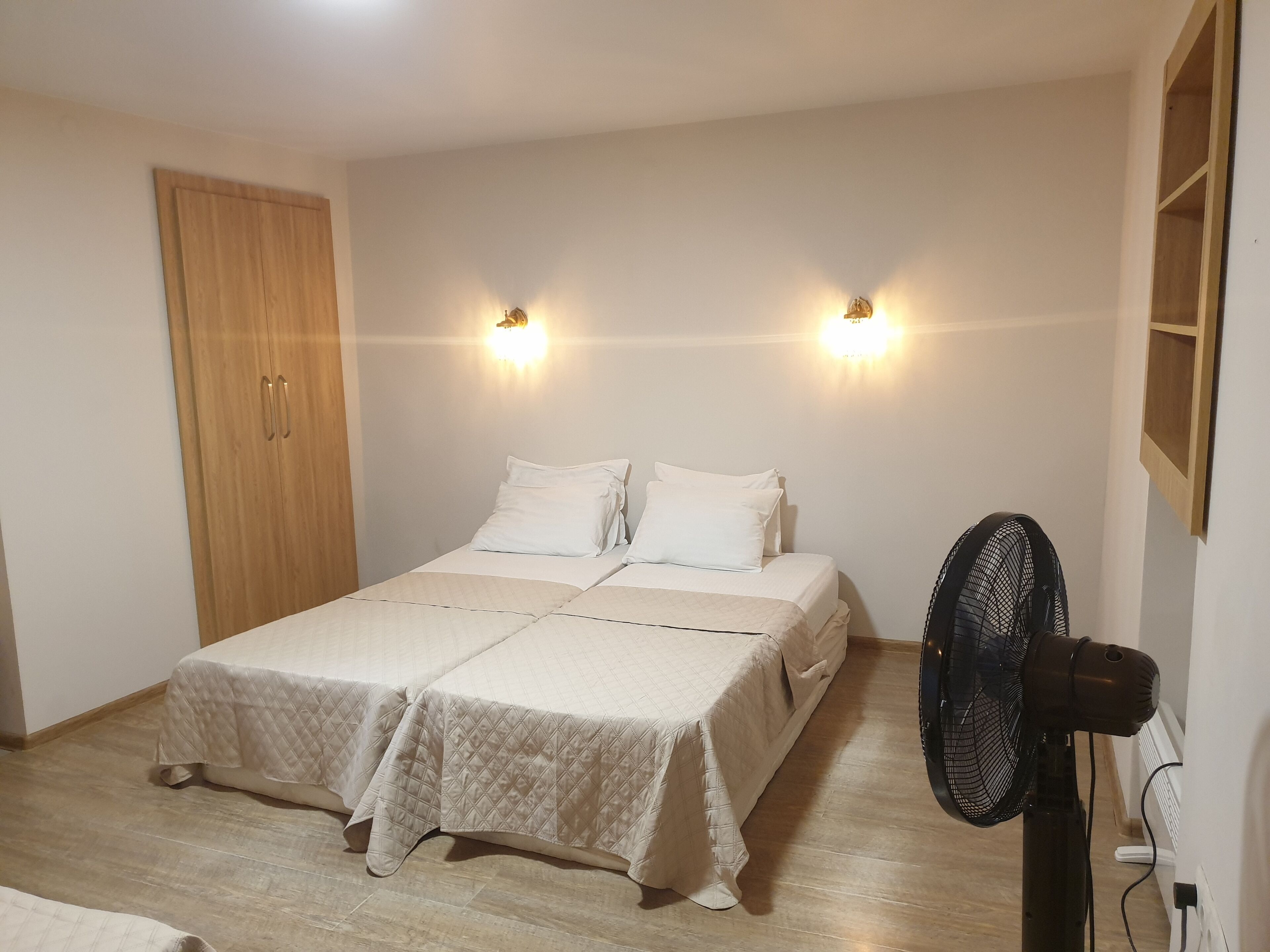 1 bedroom, in-room safe, iron/ironing board, WiFi