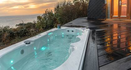 Sunset Couples Retreat with Hot tub