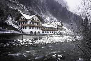 Front of property - Hostel Chillertal (Schwendau)