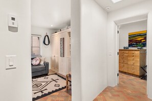 Interior - Heart of Santa Fe (Santa Fe)