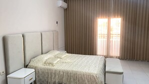 2 多间卧室、熨斗/熨衣板、WiFi、床单