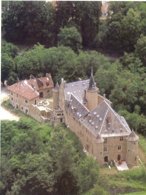 Exterior - Château D'uriage: Studio Atypique à 20 min de Grenoble et a 20 min de Chamrousse (Saint-Martin-d'Uriage)