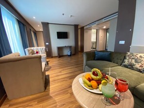 In-room dining - Nile Cruise Luxor&Aswon IncludingTours (Luxor)