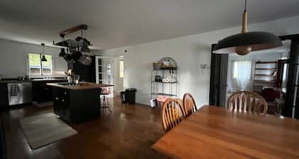 Maison familiale au coeur de Val-David