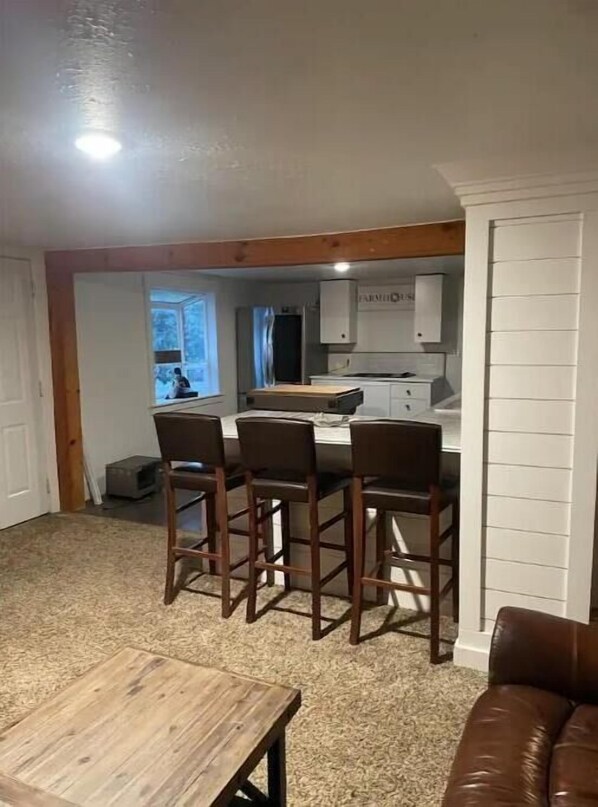 Interior - The Hitching Post Corrals come relax family friendly stay!!! Near Lava (Inkom)