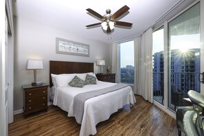 2 bedrooms, desk, iron/ironing board, free WiFi - Marvelous 9th Floor Condo Gulf, Pool & Sunset View (Destin)