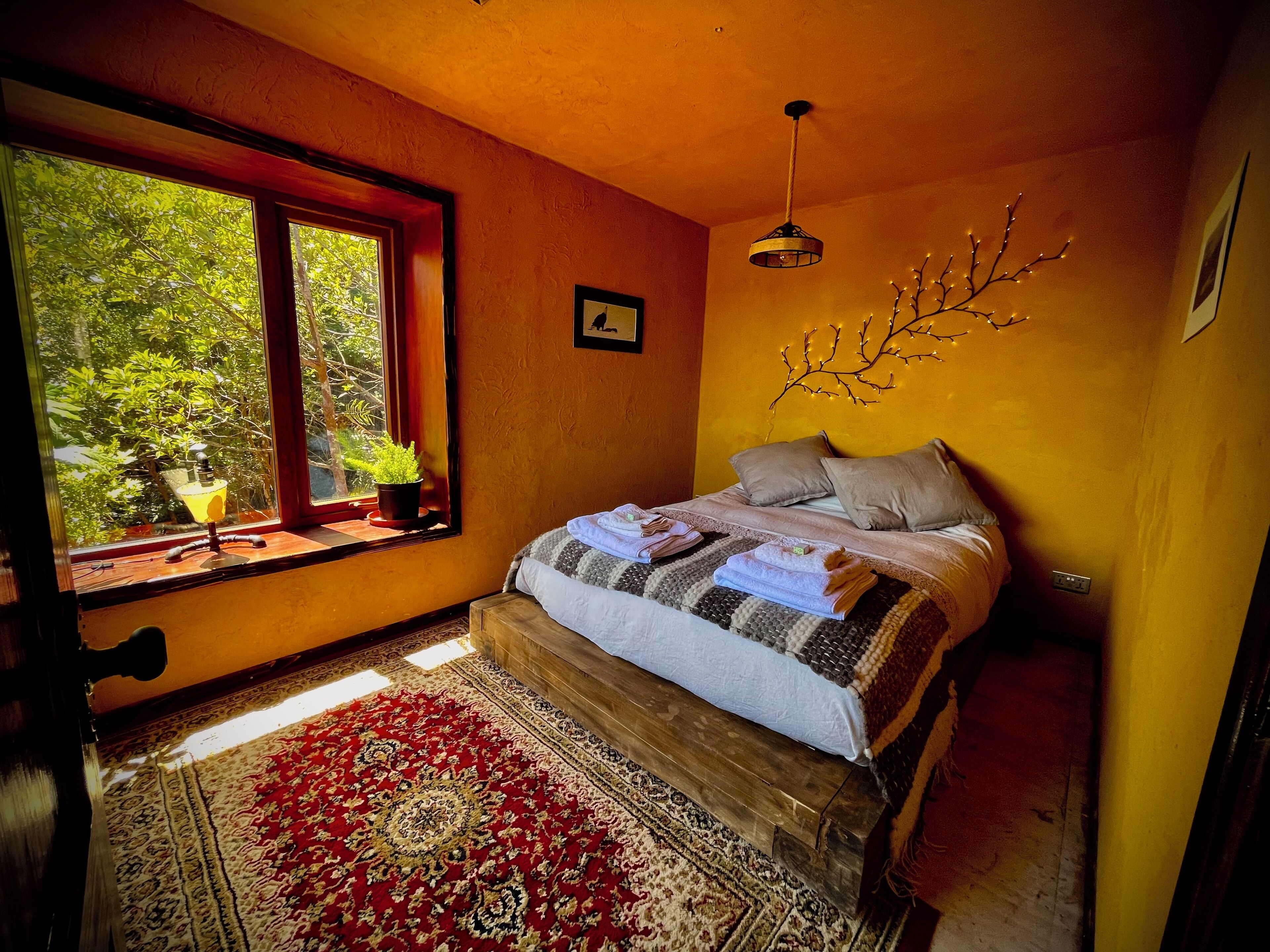 2 slaapkamers, een strijkplank/strijkijzer, wifi, beddengoed