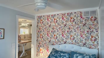 1 bedroom, WiFi, bed sheets