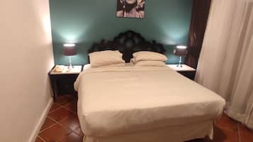 3 quartos, ferros/tábuas de passar roupa, Wi-Fi, roupa de cama