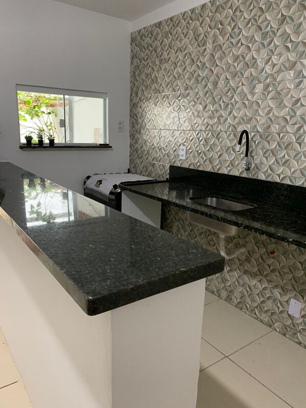 Interior - Perto da Praia de Geribá, 3 Quartos, Disponível Réveillon (Campo de Pouso Armação dos Búzios)