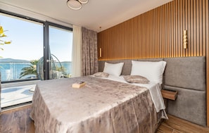 4 Schlafzimmer, Zimmersafe, Bügeleisen/Bügelbrett, Reisekinderbett