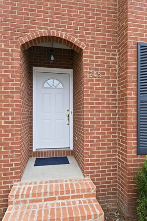 Exterior detail - Tiger's Den on Dean In Auburn, 3BR/2.5BA 3 Miles from Jordan-Hare! (Auburn)