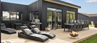 Amazing home in Blokhus with sauna