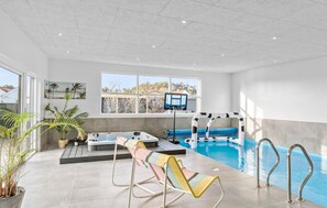 Indoor pool - Amazing home in Blokhus with sauna (Blokhus)