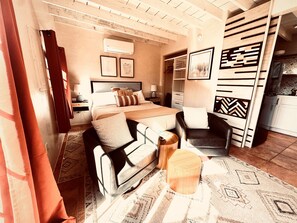 1 bedroom, desk, iron/ironing board, free WiFi