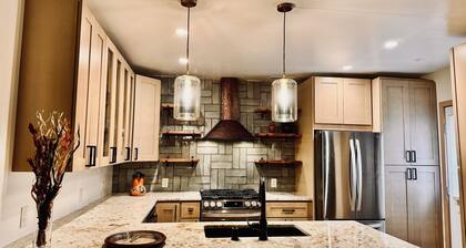 Luxury Adobe Retreat Near the Plaza and Railyard