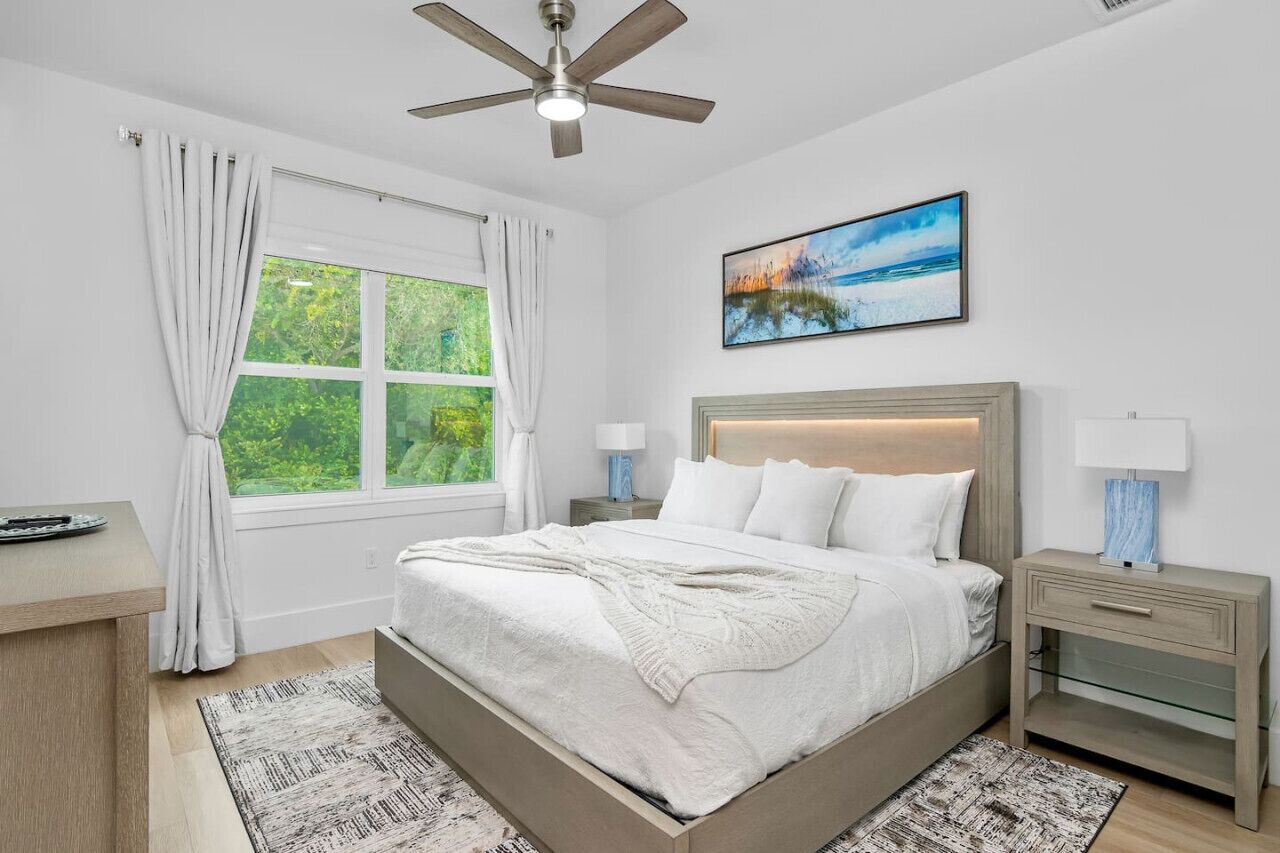 4 chambres, coffres-forts dans les chambres, bureau