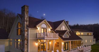 Private Indoor Heated Pool + Hot Tub + Fire Pit + Pond, on 35 Acres - sleeps 20