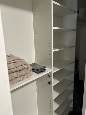 Interior -  A Serenity Suite with city views (Charlotte)