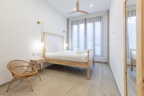 Fer et planche à repasser, Wi-Fi gratuit, draps fournis