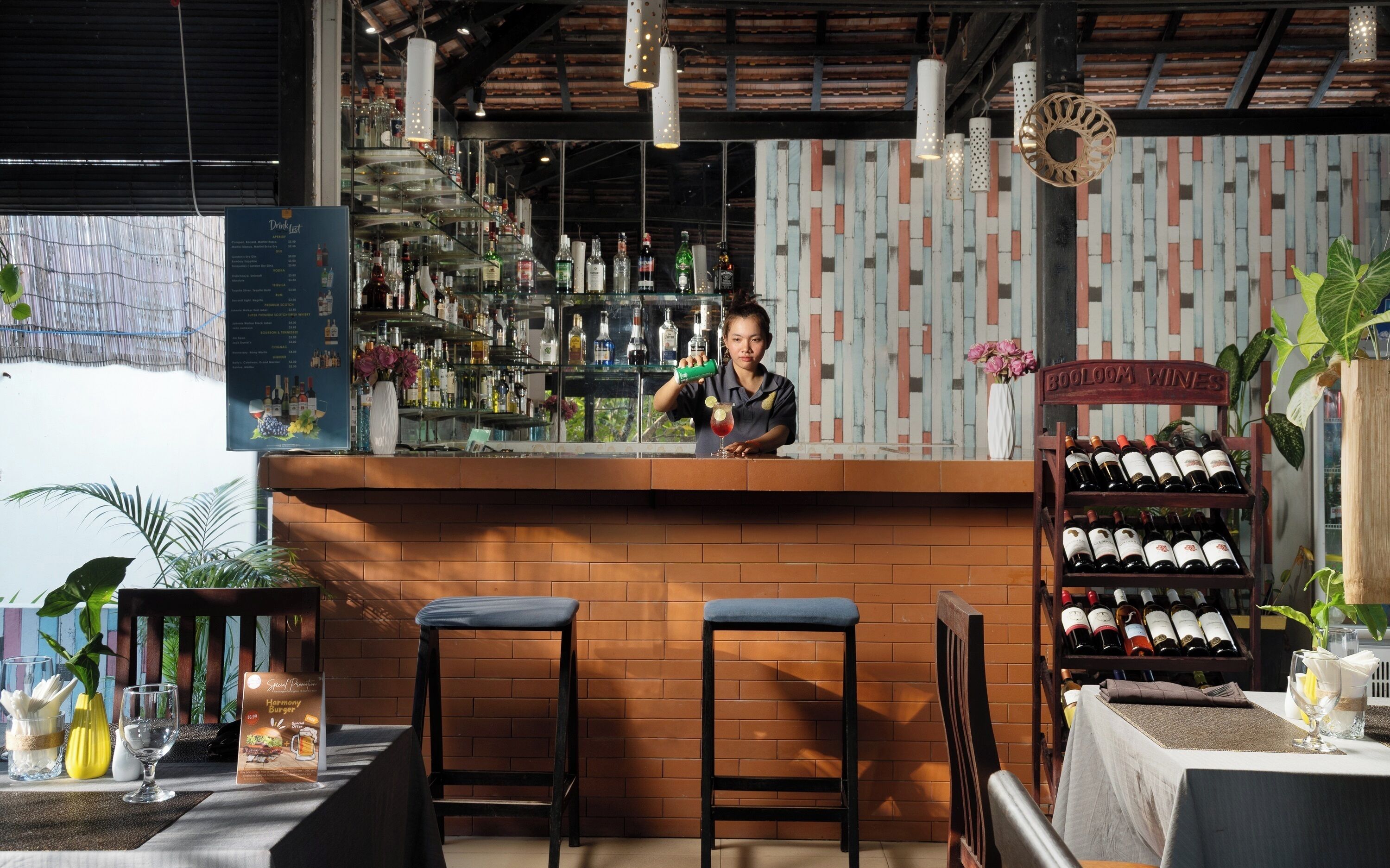 Bar junto a la alberca