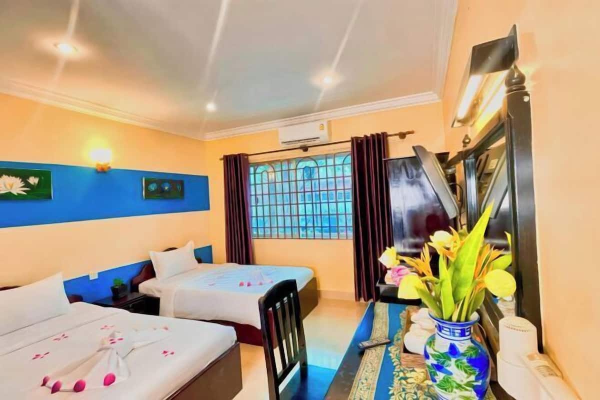 Desk, laptop workspace, free WiFi, bed sheets