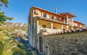 Exterior - Amazing apartment in Bribir with WiFi (Bribir)