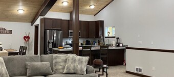 Farm Stay with your Horse! Upstairs Loft for you, updated Barn for your horse!