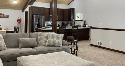 Farm Stay with your Horse! Upstairs Loft for you, updated Barn for your horse!