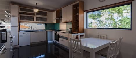 Fridge, microwave, oven, dishwasher