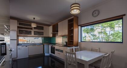 FLH Caparica Town House with Pool