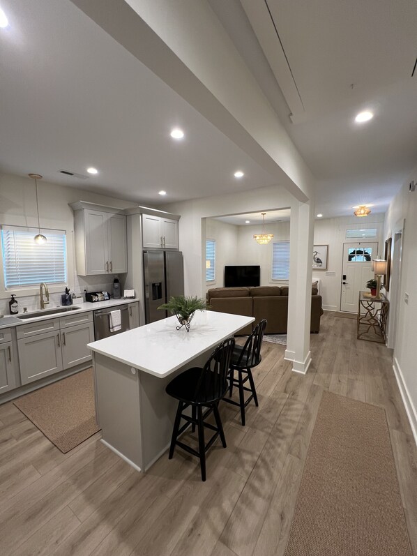 Interior - Downtown Wilmington Retreat in Soda Pop District! Pet Friendly. (Wilmington)