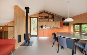 Fridge, stovetop, dishwasher, coffee/tea maker - 3 bedroom stunning home in Spier (Spier)