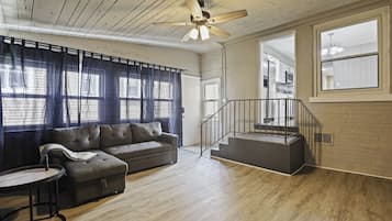 Télévision, jeux vidéo, espaces bureaux